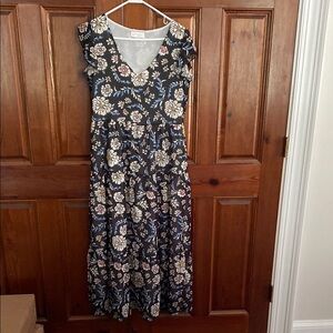 Smith & Quinn Floral V-Neck Tiered Dress